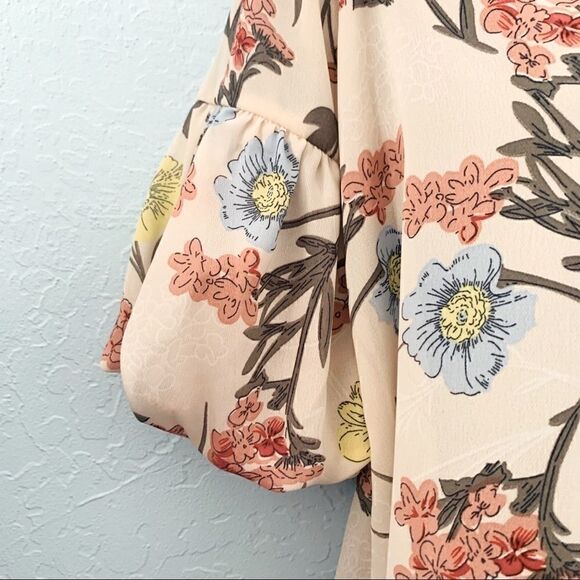 Entro Cream Multicolored Floral Off Shoulder Top Size small - Picture 8 of 12